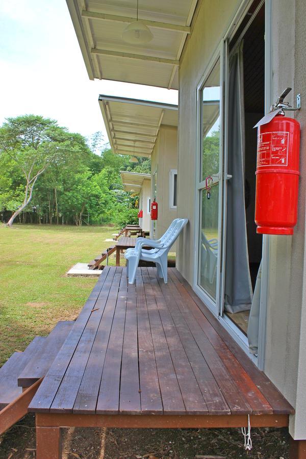 Kiulu Riverside Chalet Tamparuli Eksteriør bilde